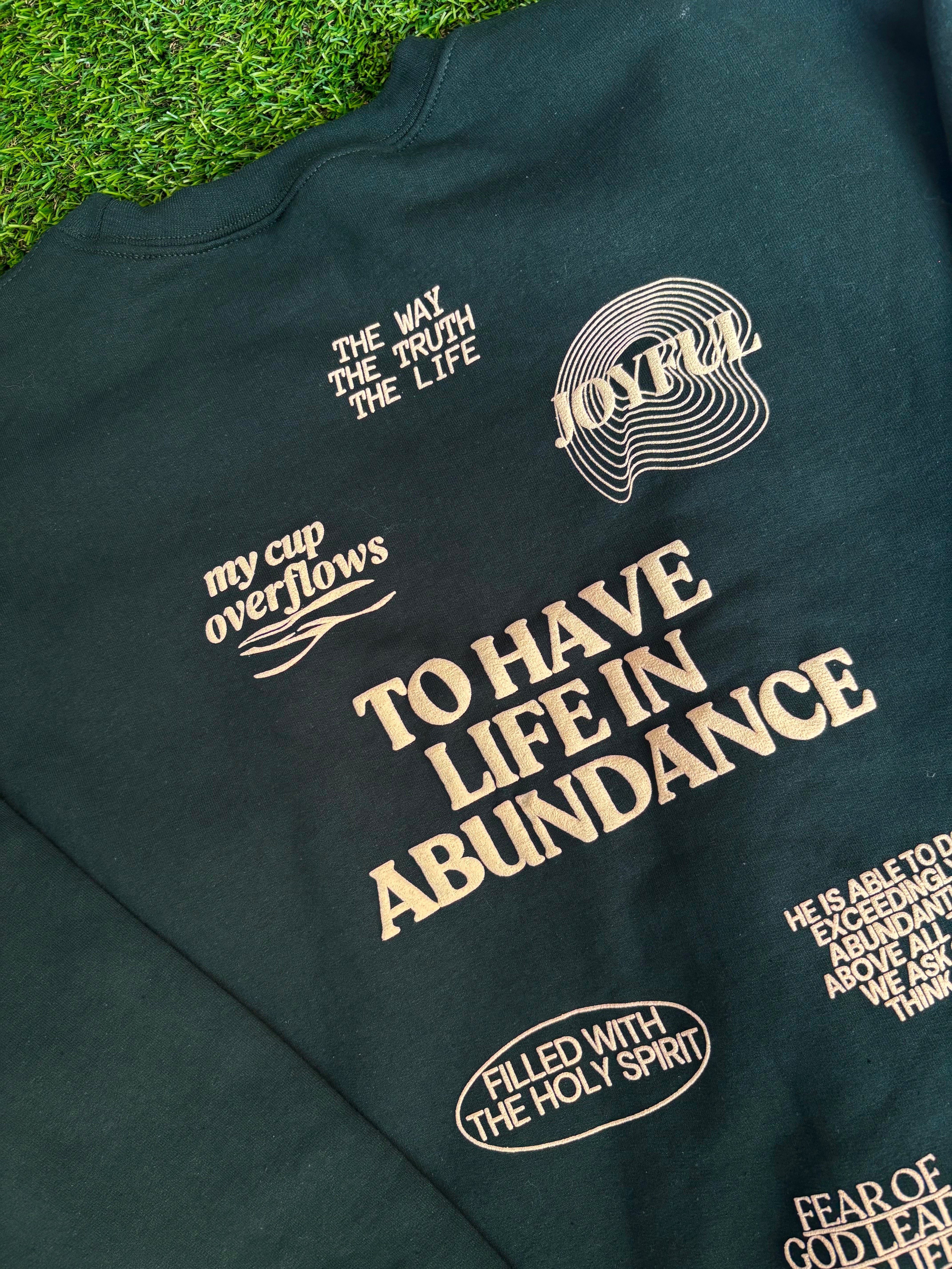 Abundance Crewneck in Forest Green