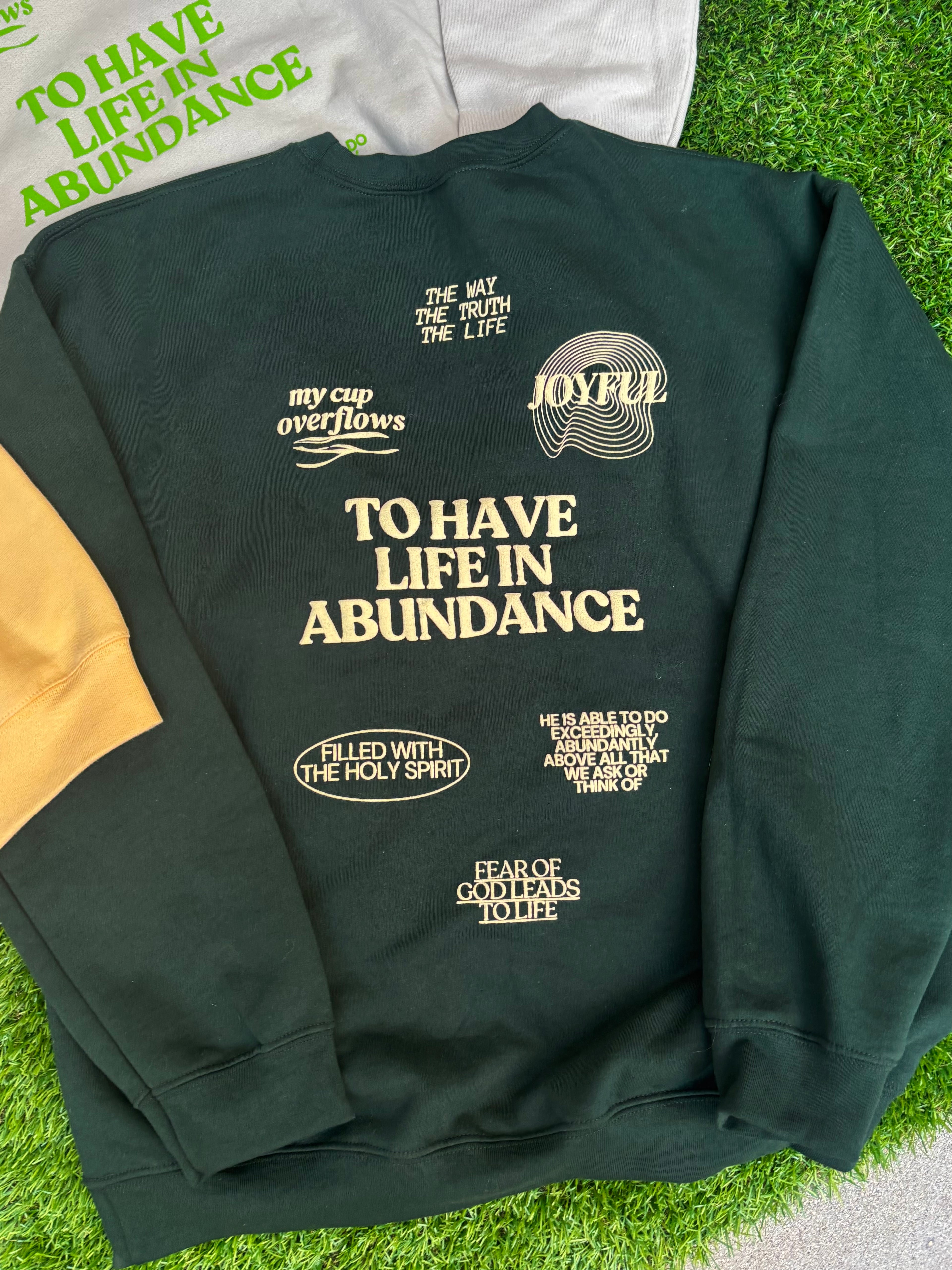 Abundance Crewneck in Forest Green